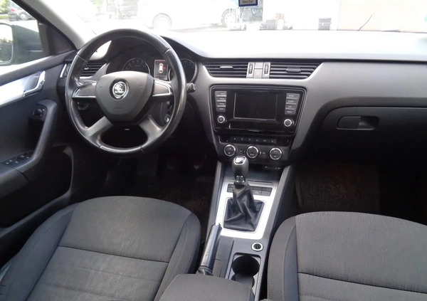 Skoda Octavia cena 29800 przebieg: 286040, rok produkcji 2014 z Sulmierzyce małe 46